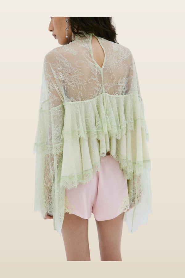 Elia Shorts In Pink Crepe De Chine — model back