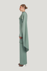 Kahlaa Trousers - Jade — model side