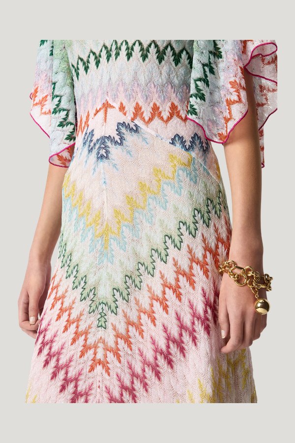Long dress with V-neck in zigzag lamé viscose — extra