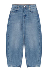 Balloon jeans — packshot