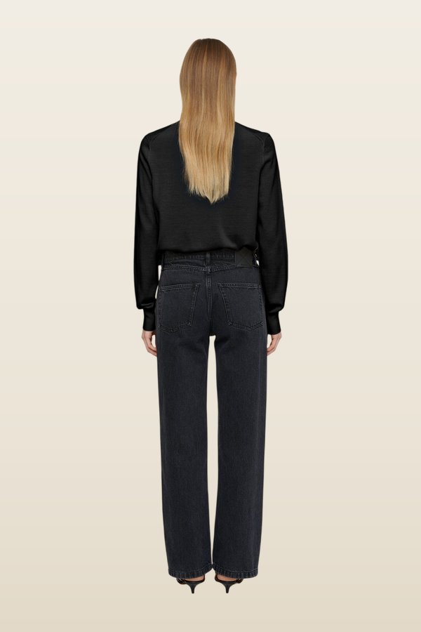 Nadra - Fine merino sweater — carry 4