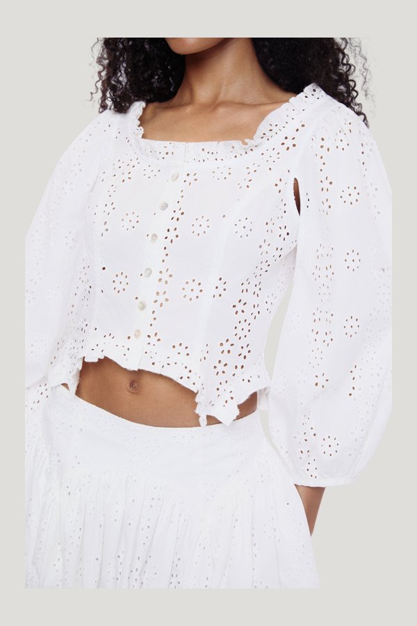 Palisade Top In White Eyelet — extra