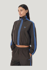 Relay Spray Jacket In Coffee — model side