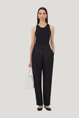 ALIO Pleated trousers — model front