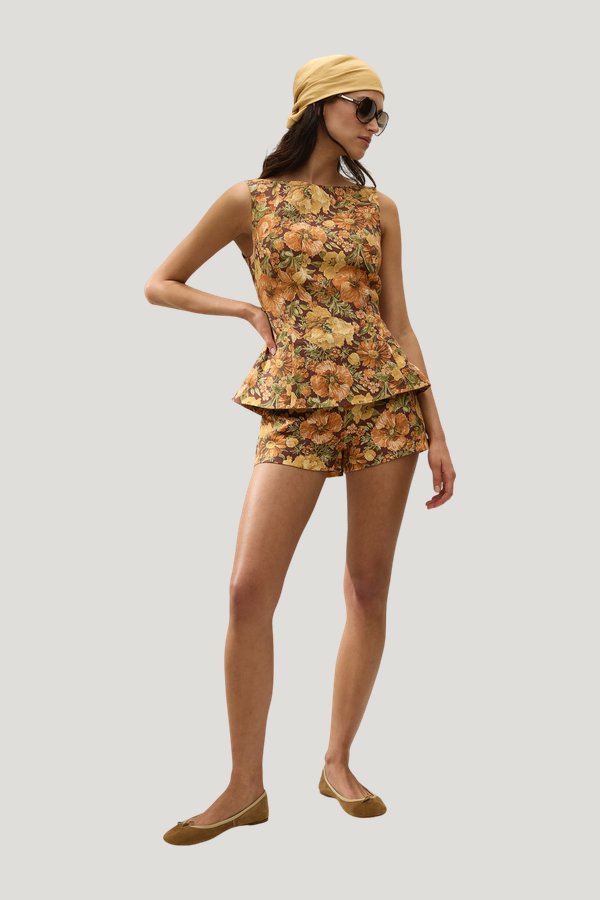 Ana Top Camellia — carry 3