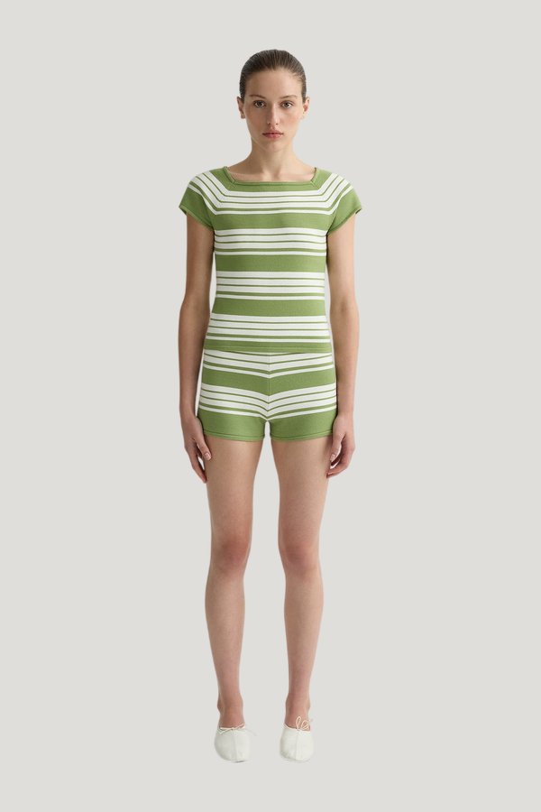 Anna Top — model front