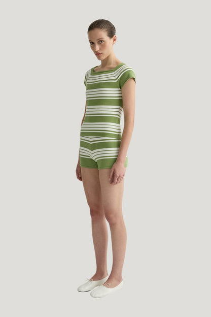 Anna Top — model side