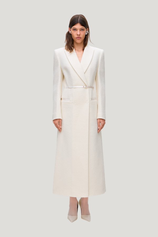 Anneliese coat — model front