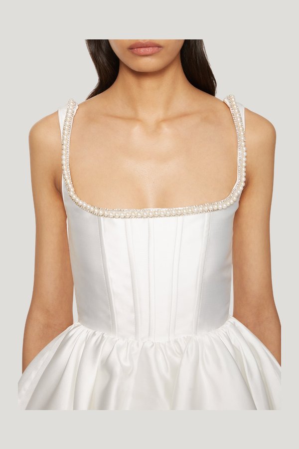 Annie Dress - Pearl — model side