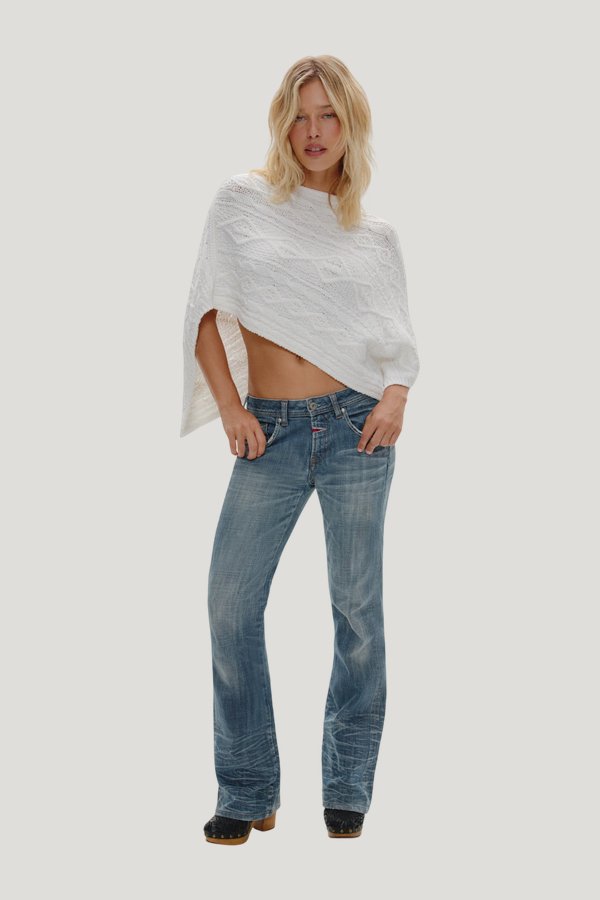 Aspen Poncho — carry 2