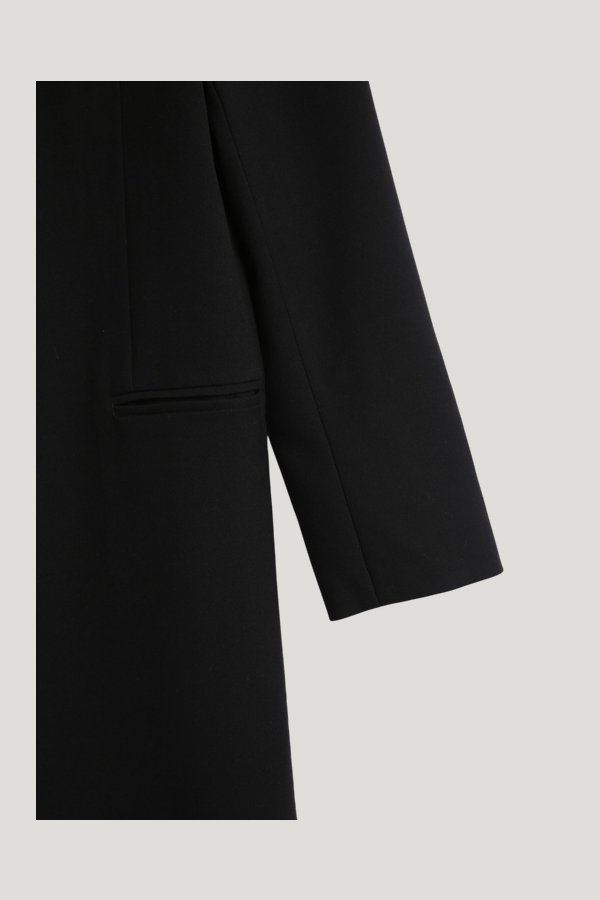 Augustin Deep Neck Coat — model side