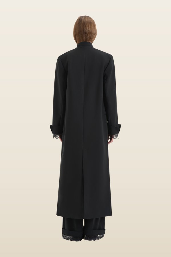 Axel Coat — model back