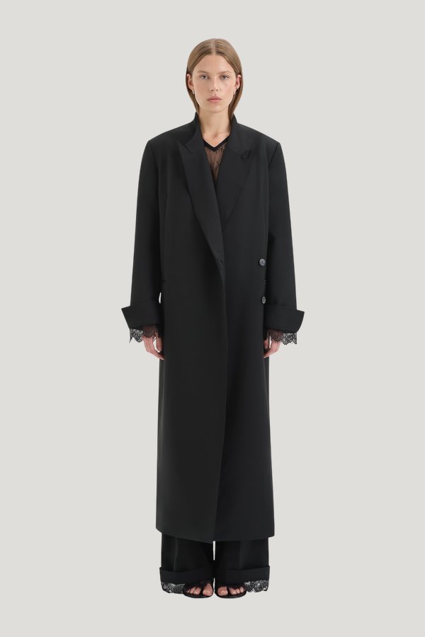 Axel Coat — model front