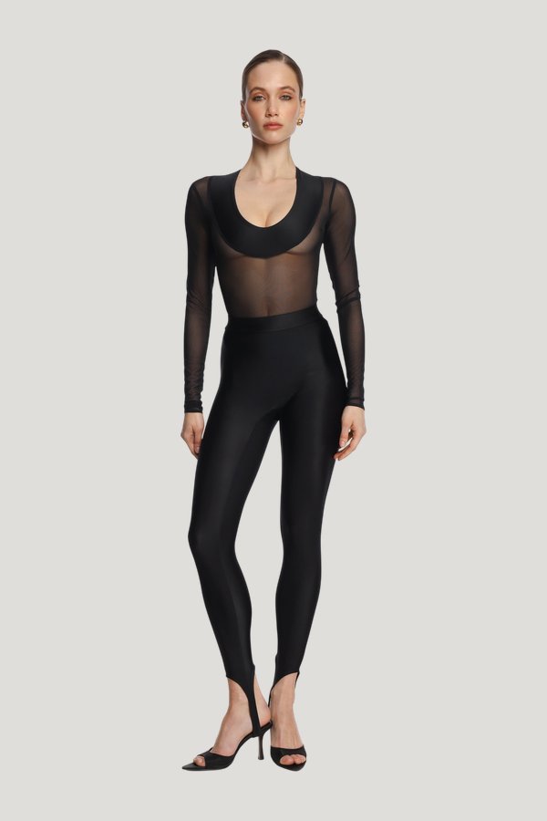 Axis Leggings — model front