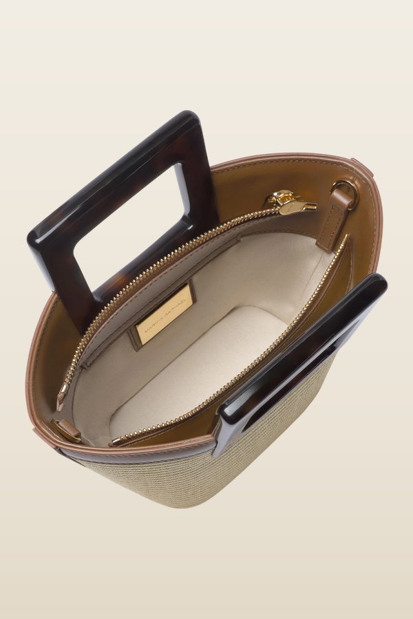 Baby Riviera In Raffia And Tortoiseshell — model back