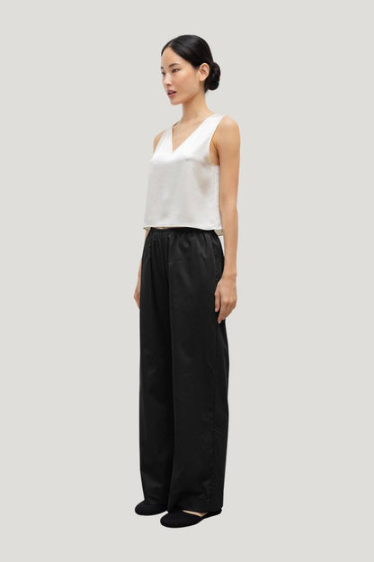 Barb V Neck Shell — model side
