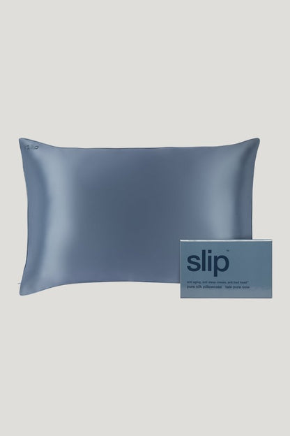 Bay Queen Zippered Pillowcase — model front