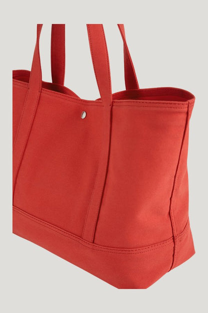 Beach tote — model front