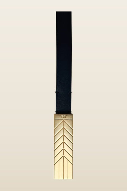 Belt With Spikelet Buckle — model back