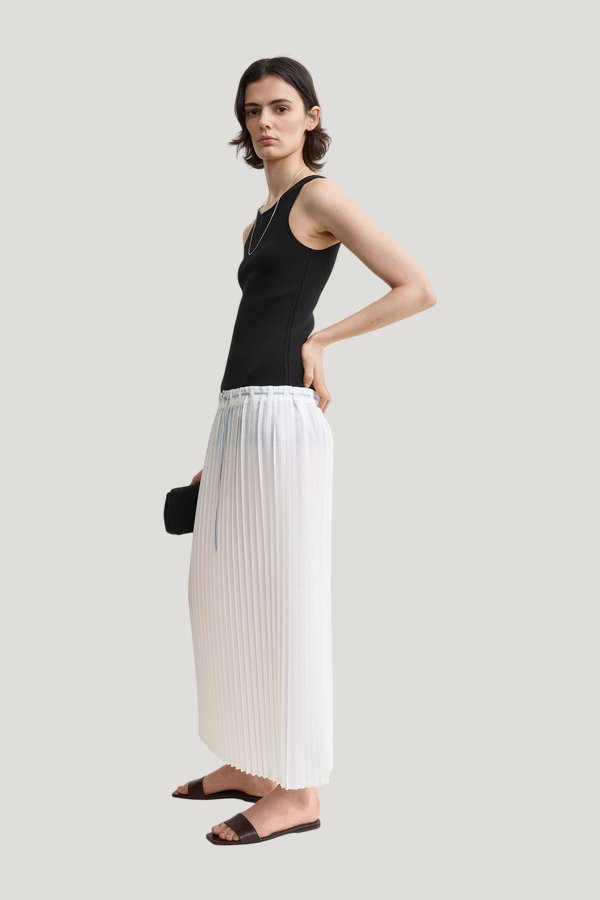 Belted pleated skirt — carry 3