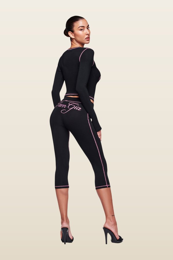 Blare Capri — model back