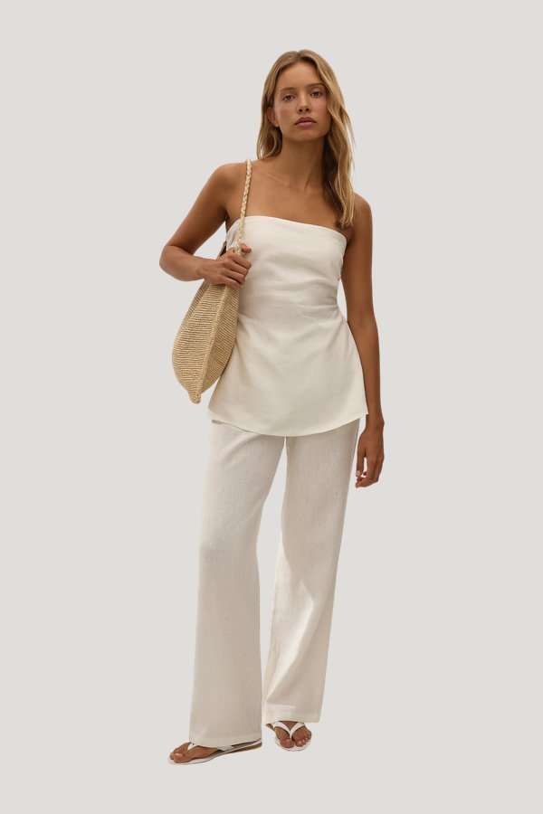 Capriolla Pant — model front