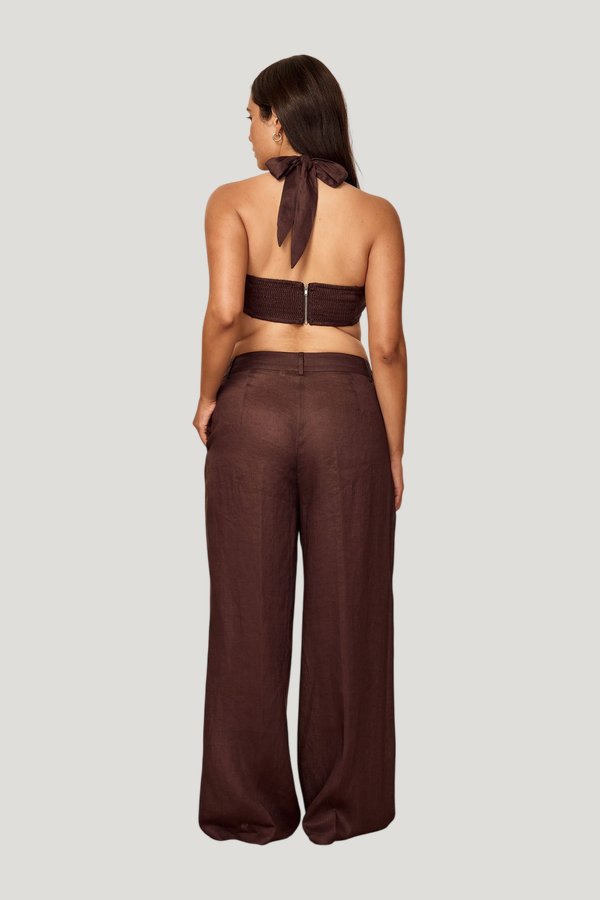 Casablanca Pants - Espresso Linen — model side