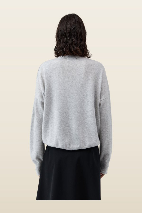 Cashmere Sweater — carry 4