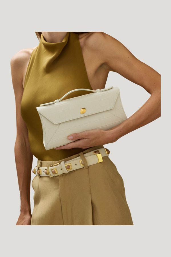 Cassandra Clutch — model front