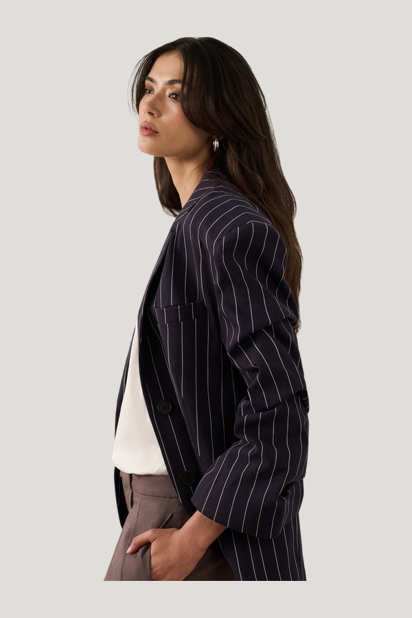 Cinched Sleeve Boxy Blazer — model side