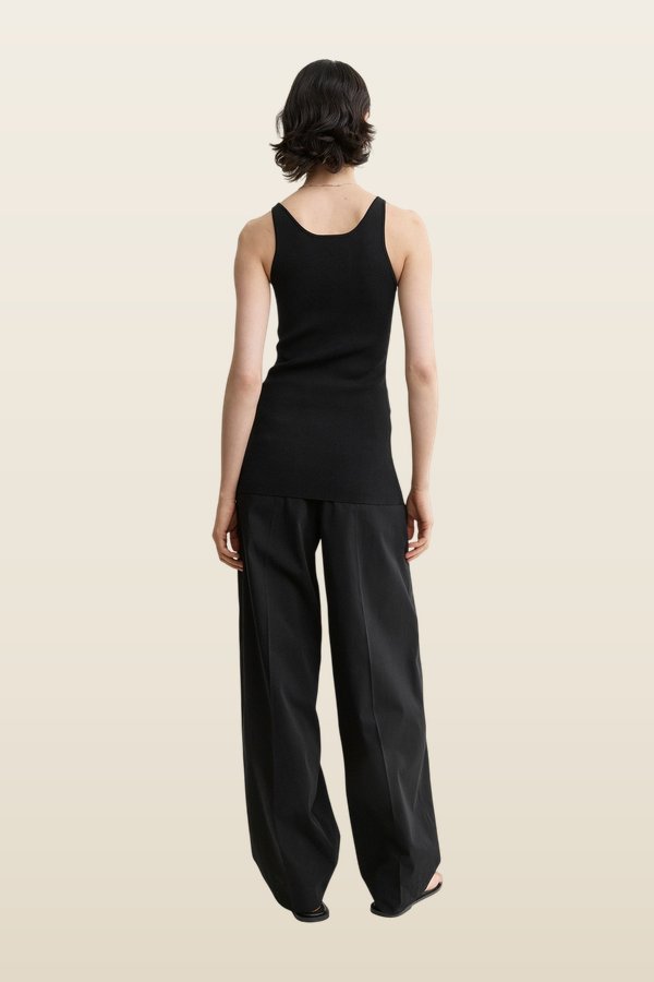 Classic compact knit tank — carry 4