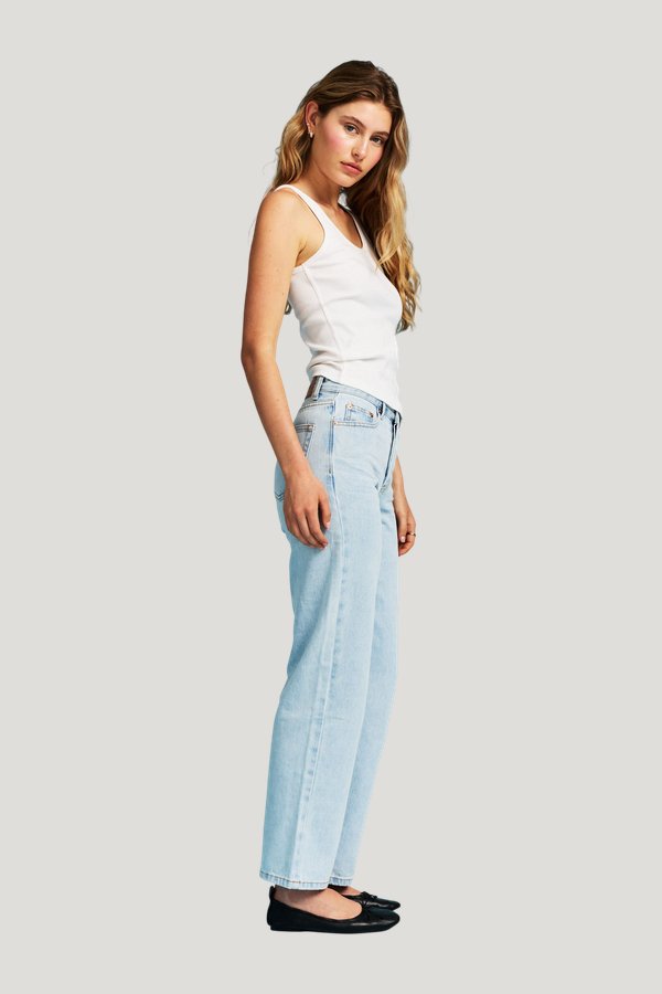 Classic Straight Jeans - Light Wash — model side