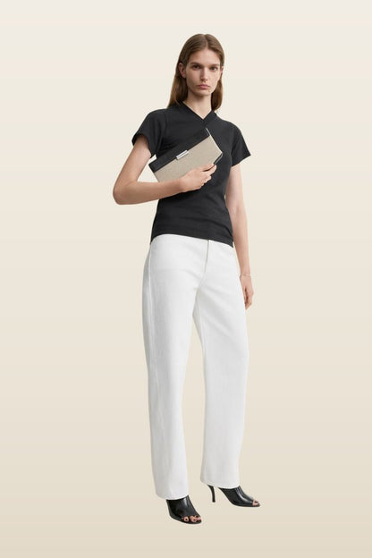 Clip canvas clutch — model back