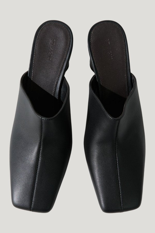 Clog Cylinder Heel — model side