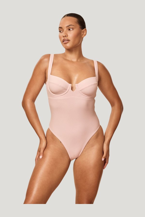 Clovelly One Piece — carry 2