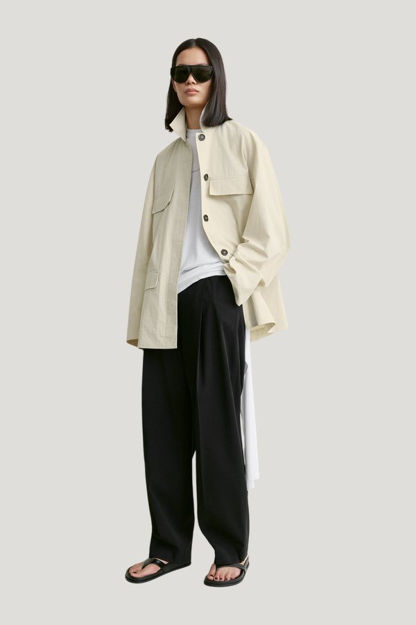 Collared drawstring jacket — model front