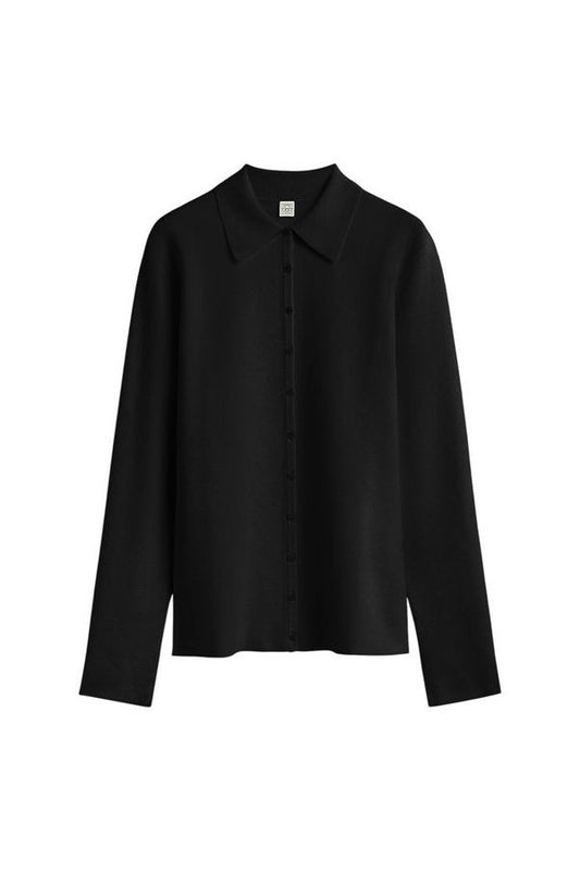 Compact knit buttoned top — packshot