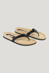Contoured lizard-embossed flip flops — model side