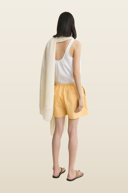 Cotton summer shorts daffodill — model back