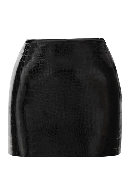 Dancing On The Table skort in Onyx Croc — packshot