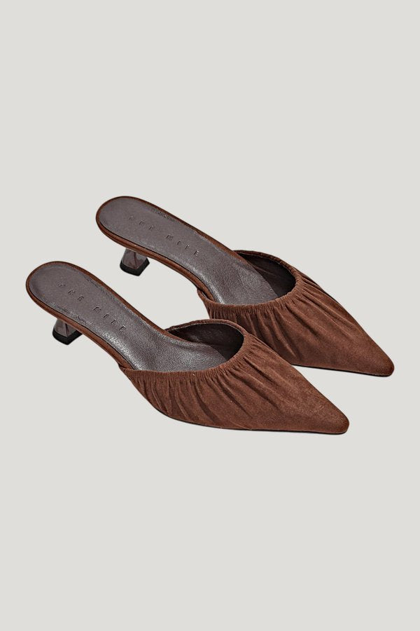 Darcey Heel — model side
