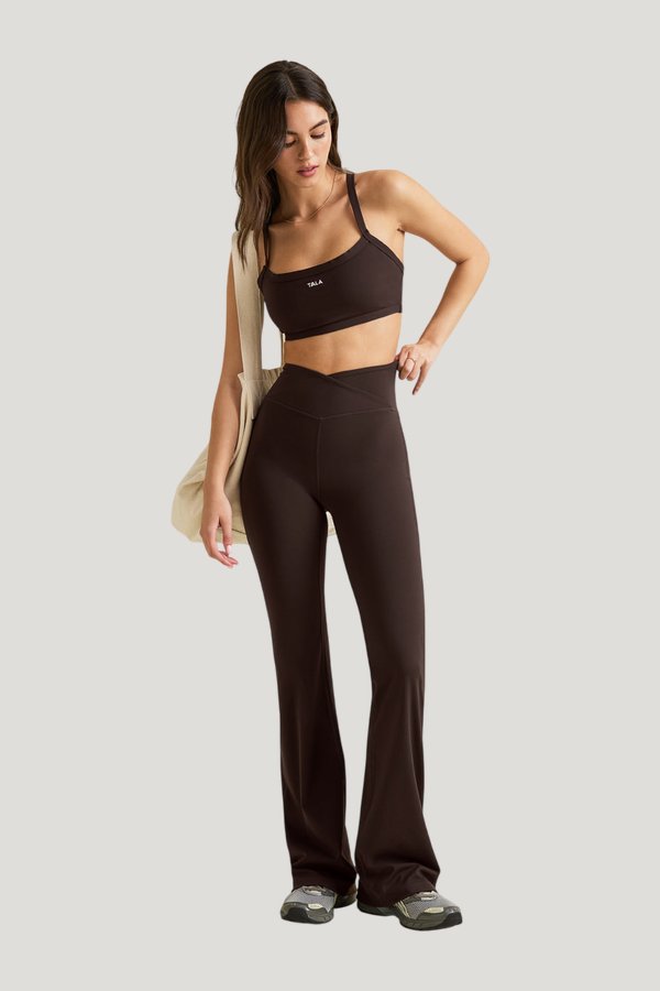 DayFlex Bandeau Sports Bra - Americano — model front