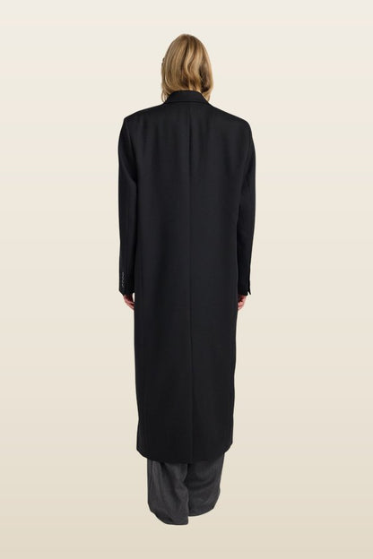 Double breasted tailored coat — model back