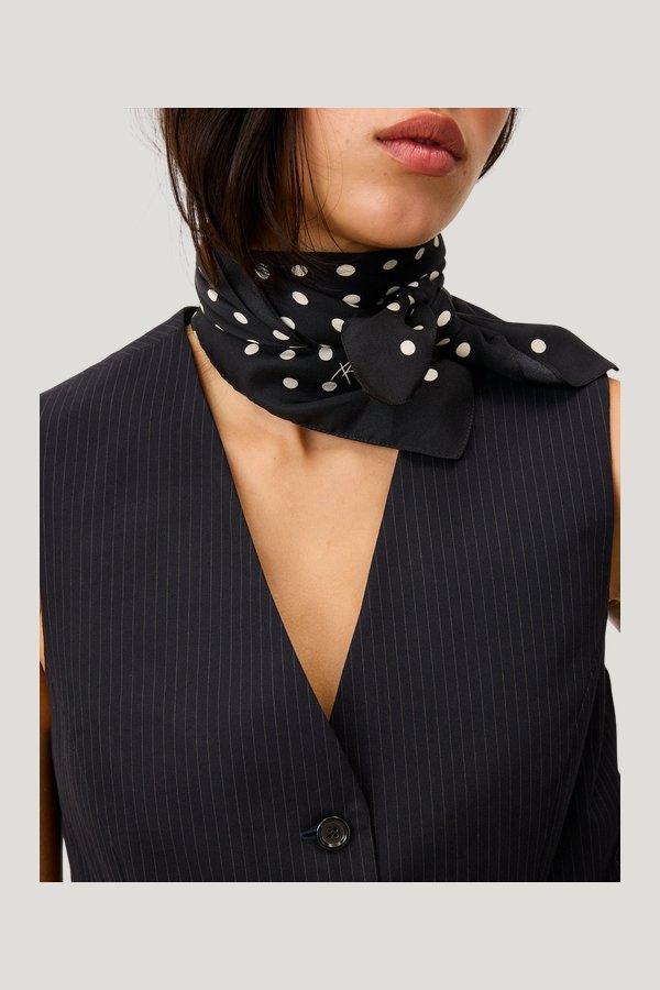 Foulard EDDY — model front