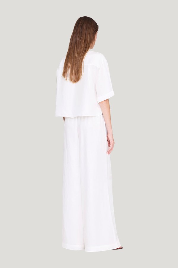 Edith Shirt - Ivory — model side