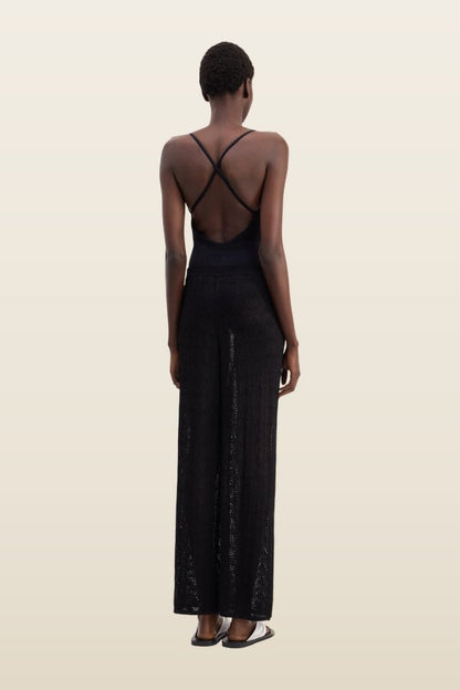 EGEO Elasticated waist trousers — model back