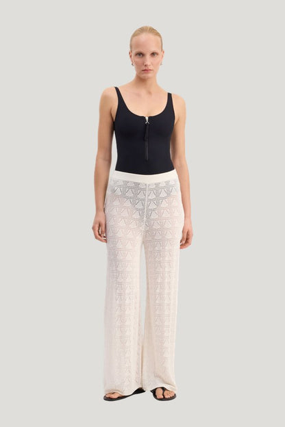 EGEO Elasticated waist trousers — model front