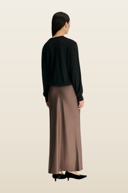 ELI Silk twill maxi skirt — model back