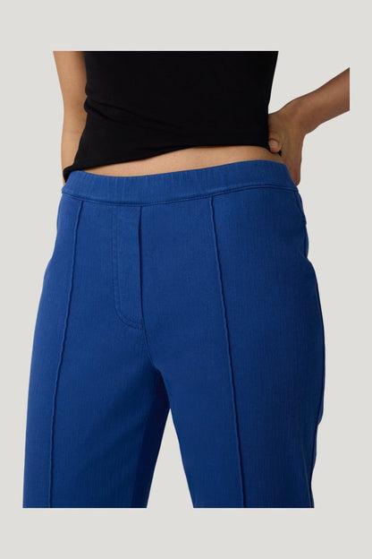 Elise Pants — model side