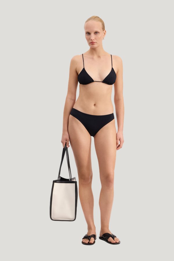 Elvira Bottom Bikini Bottom — model front